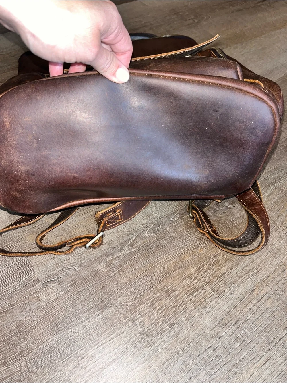 Men’s leather backpack travel bag unbranded heavy duty rugged weekender brown